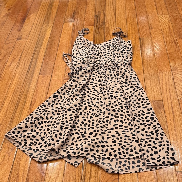 Tan and Black Spotted Dress - Picture 5 of 5
